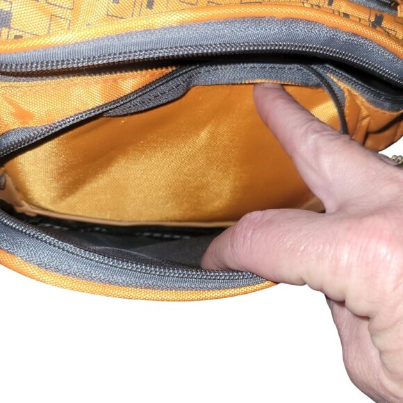 Vintage-Style Orange Sport Waist Bag With Adjustable Strap Durable Design Multip - Picture 4 of 6